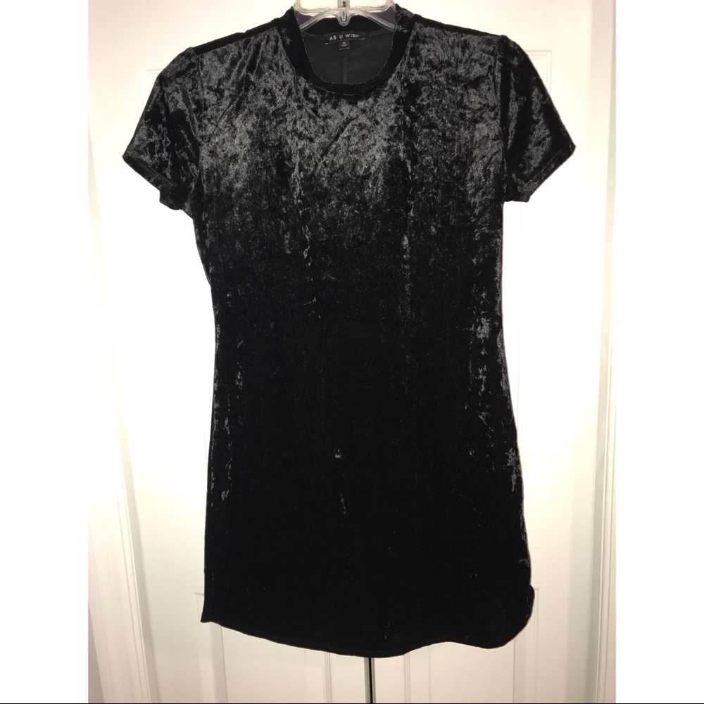 Bodycon Velvet Dress 🖤